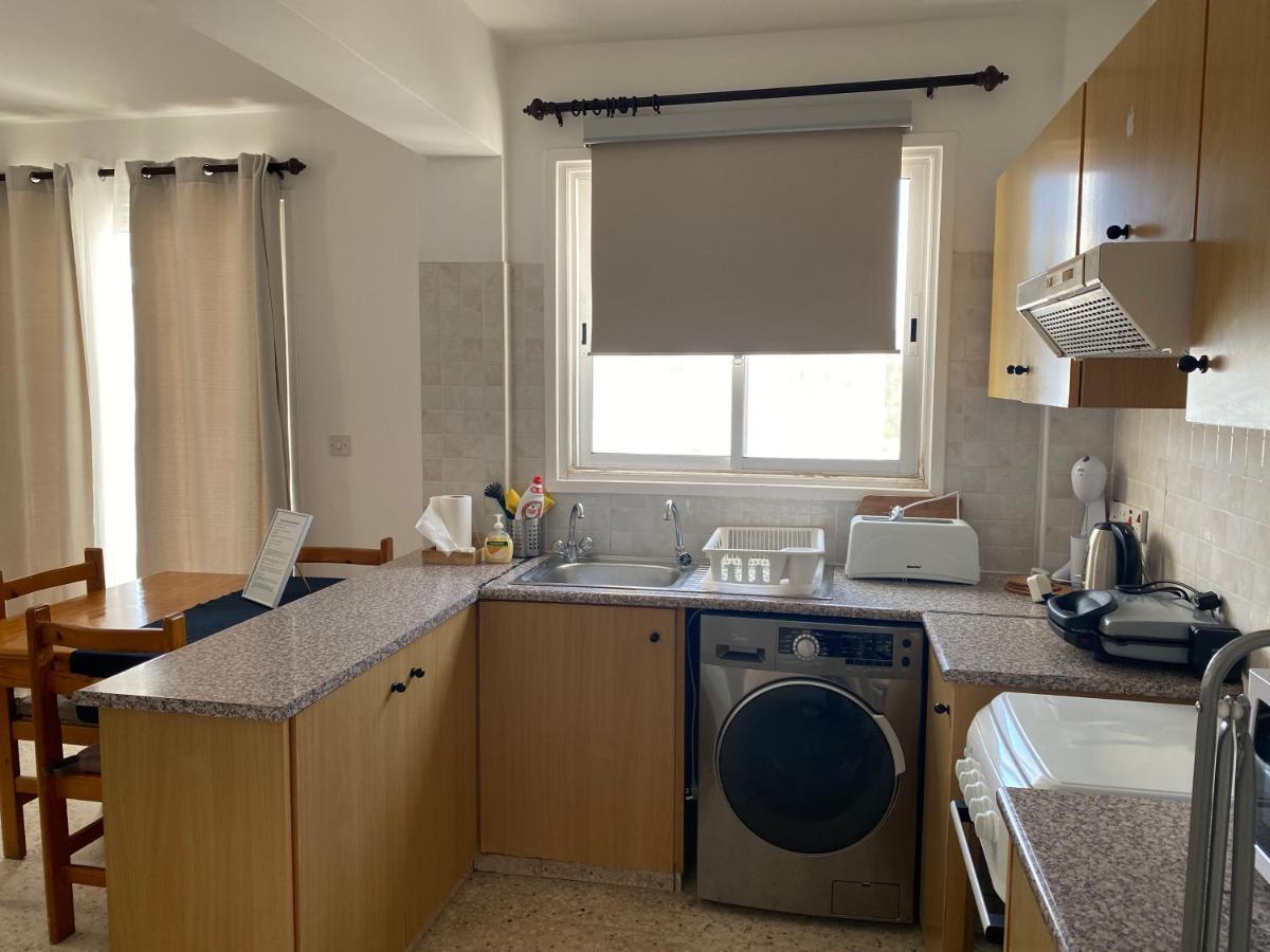 Riana Latchi Apartment Polis Dış mekan fotoğraf